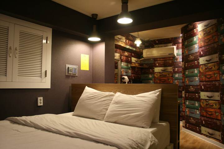 Room 20 of 42
