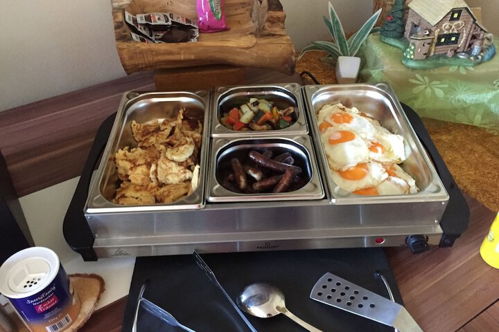 Dining 106 of 127