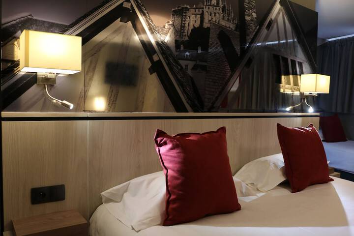 Room 14 of 53