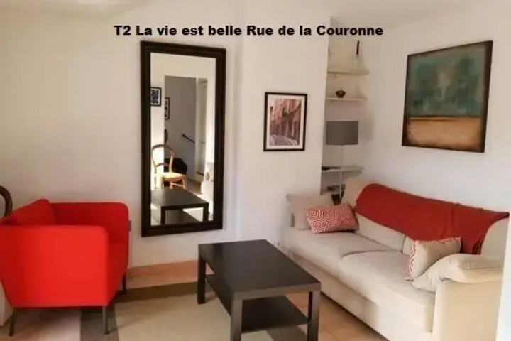 Room 5 of 9
