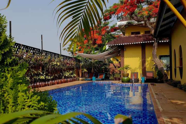 Thanakha Inle Hotel