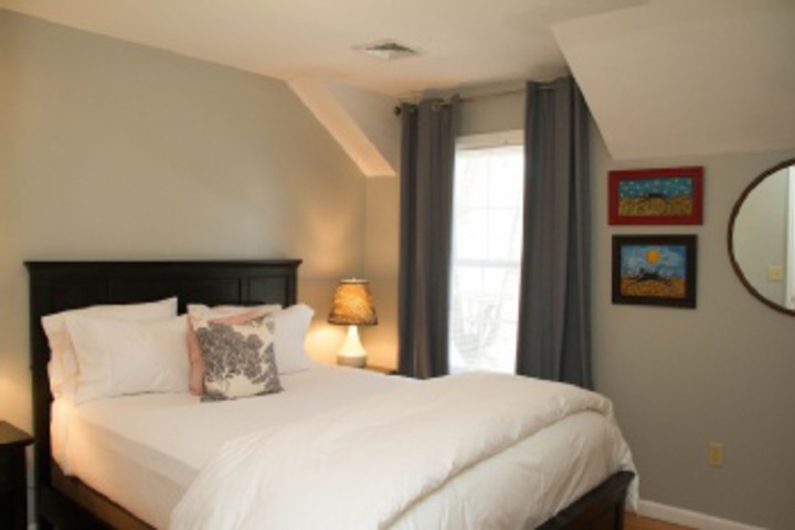 Room 106 of 396