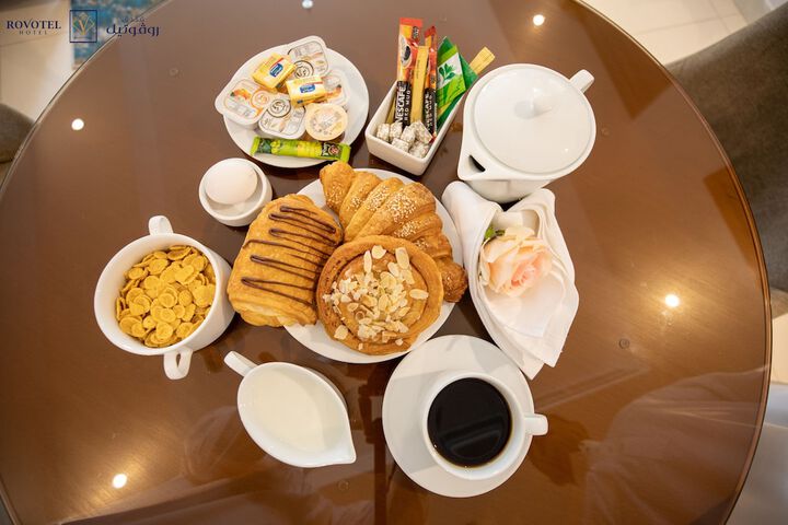 Breakfast/Coffee Service 39 of 41