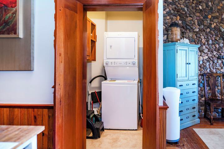 Laundry 610 of 927