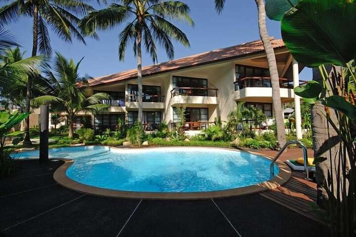 Pool Hotel