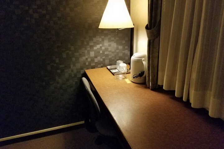 Room 4 of 24