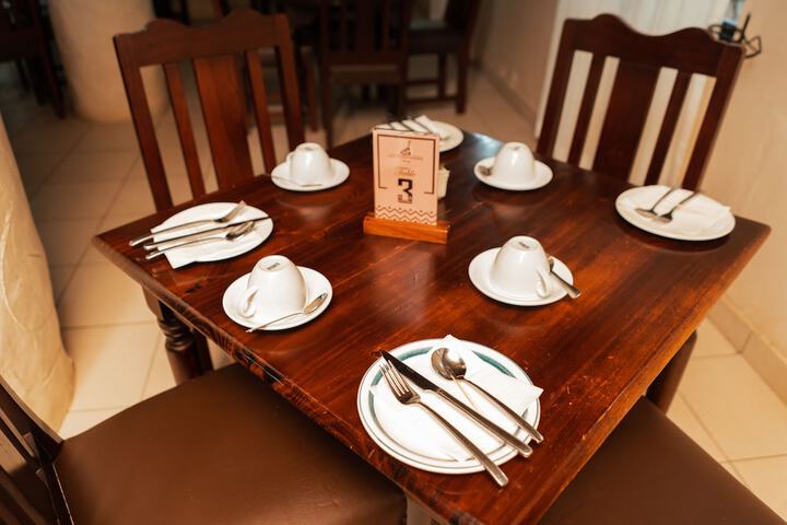 Dining 29 of 42