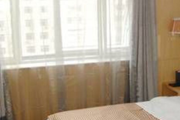 Room 20 of 44
