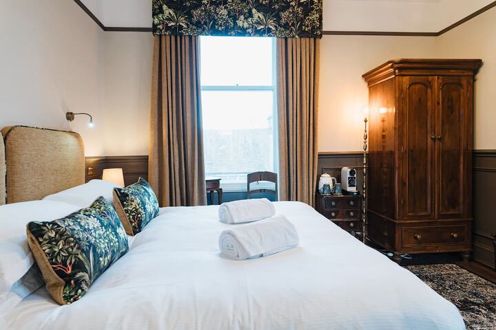 Room 92 of 146