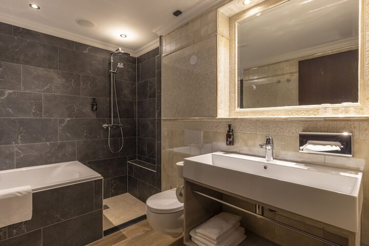 Bath Interior
