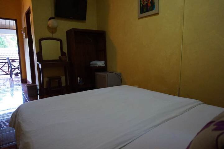 Room 15 of 29