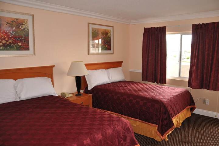 2 Double Beds (9 of 9)