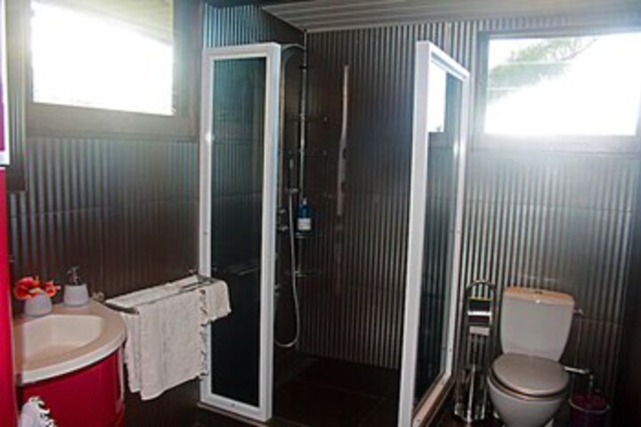 Room 2 of 9