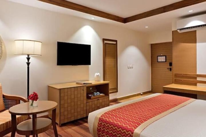 Room 13 of 31