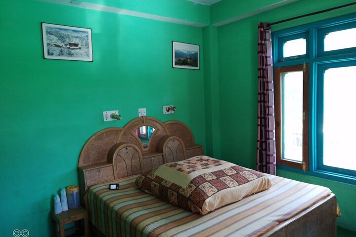 Room 7 of 36