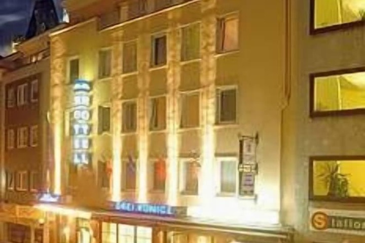 Drei Könige Dom Hotel