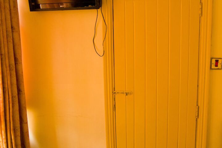 Room 16 of 41