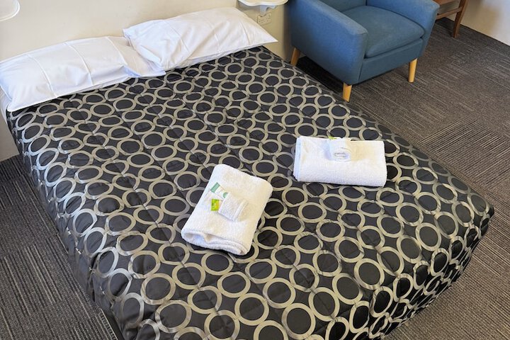 Room 4 of 29