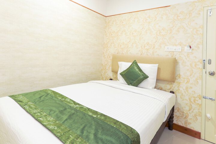 Room 10 of 39
