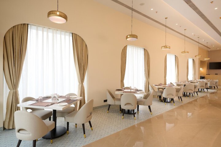 Dining 65 of 71