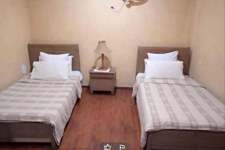 Room 18 of 27