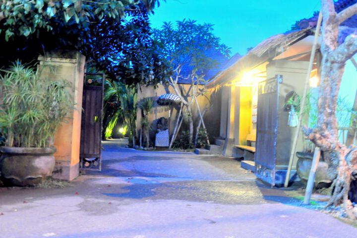 Hotel 2 of 118