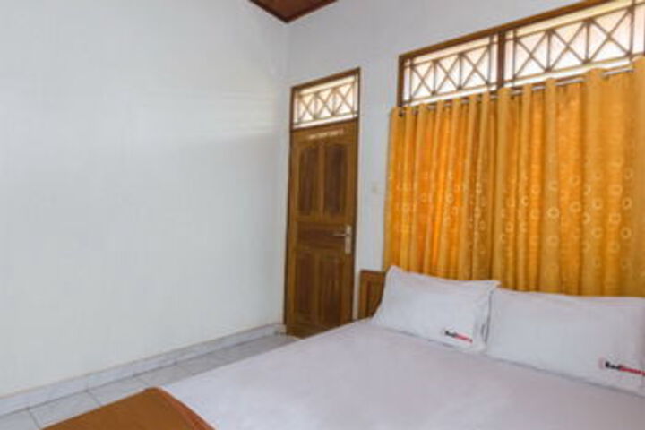 Room 13 of 21