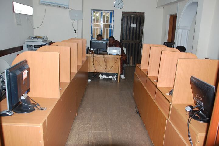 Business Center 23 of 23