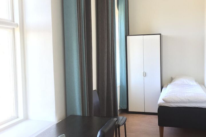 Room 15 of 78