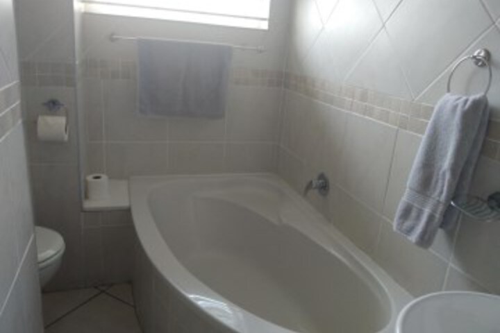 Room 5 of 19
