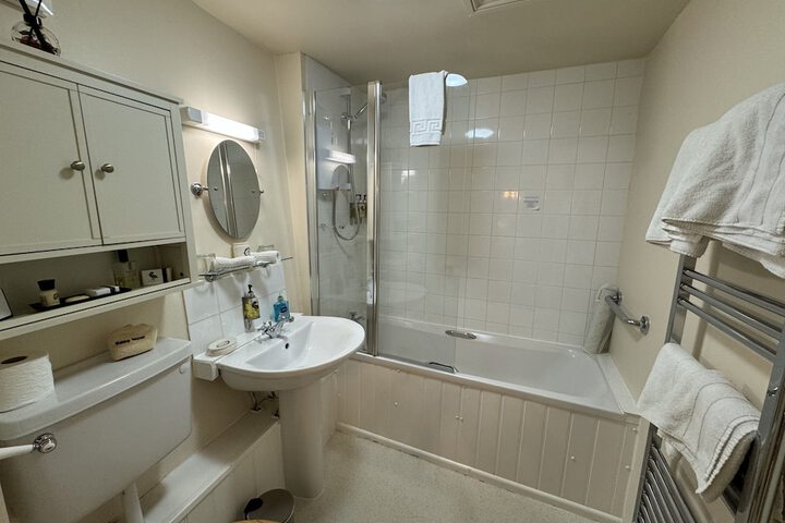 Clean Restrooms