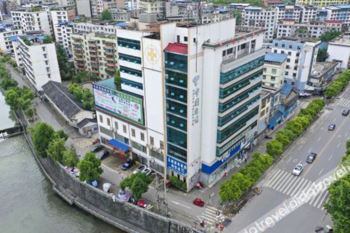 Hotel 4 of 26