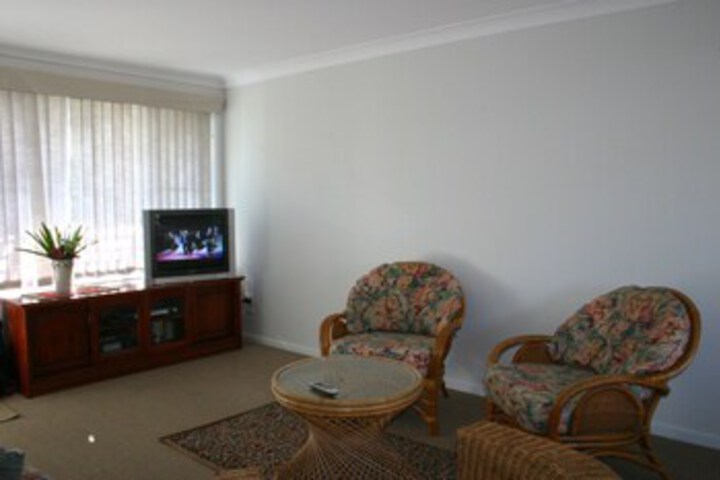 Room 5 of 10