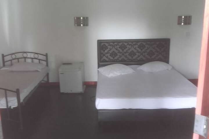 Room 3 of 13