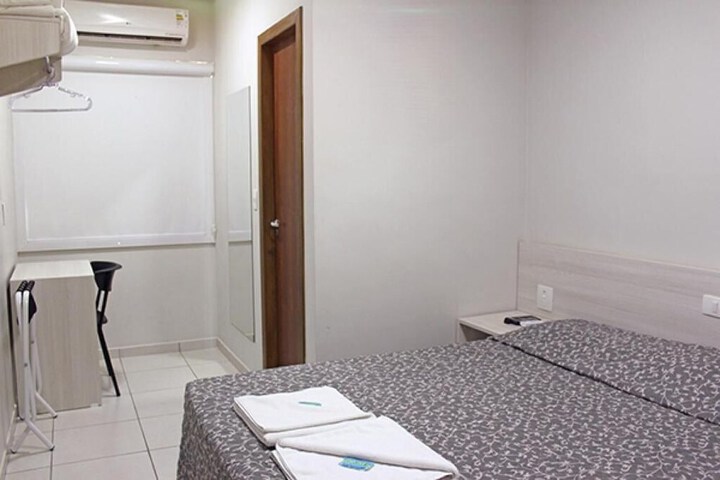 Room 15 of 29