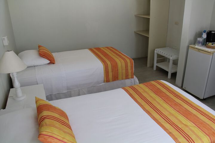 Room 16 of 107