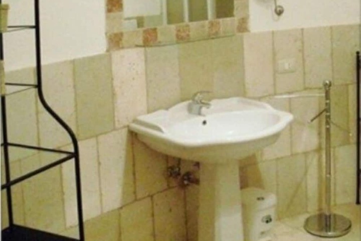 Clean Restrooms
