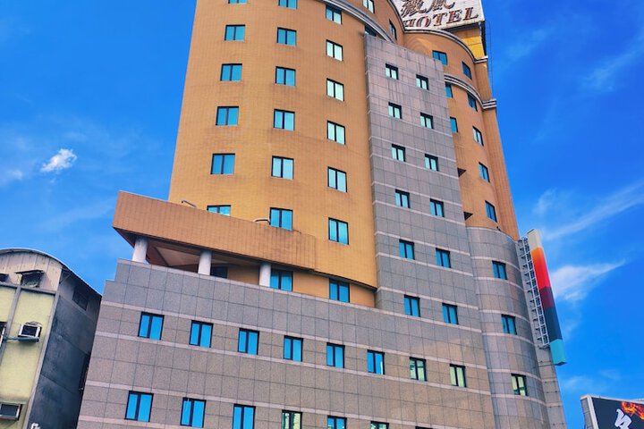 Via Hotel Breeze
