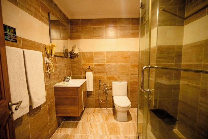 Clean Restrooms