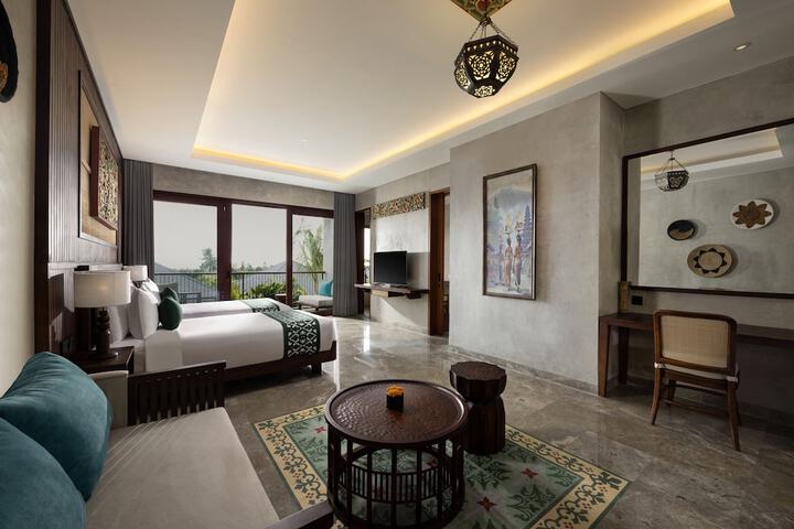 Room 16 of 83