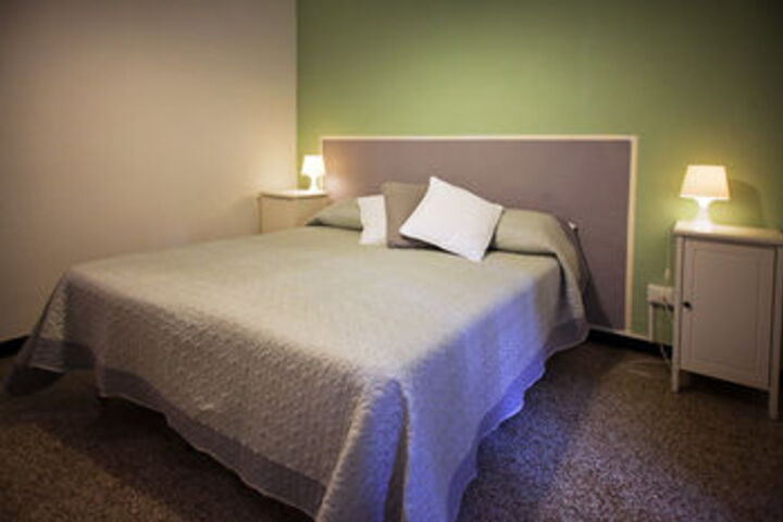Room 32 of 73