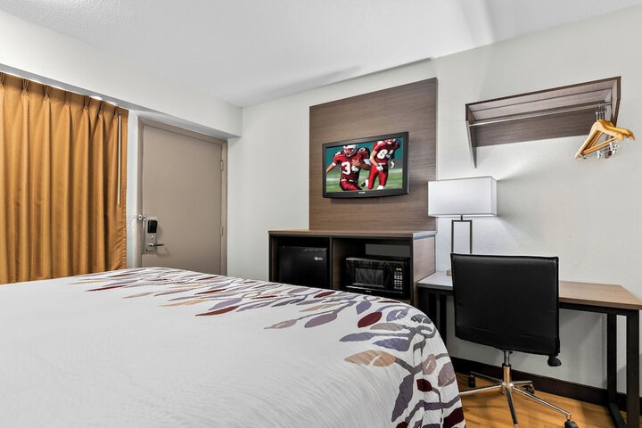 Room 22 of 35