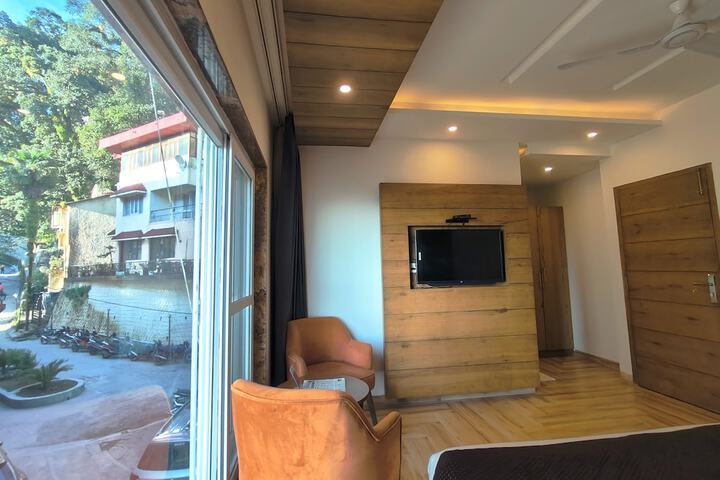 Room 20 of 35