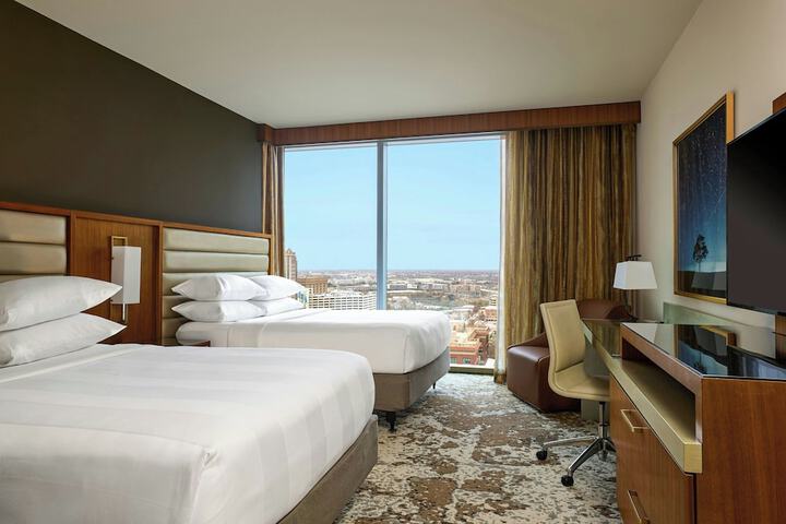 Room 28 of 173