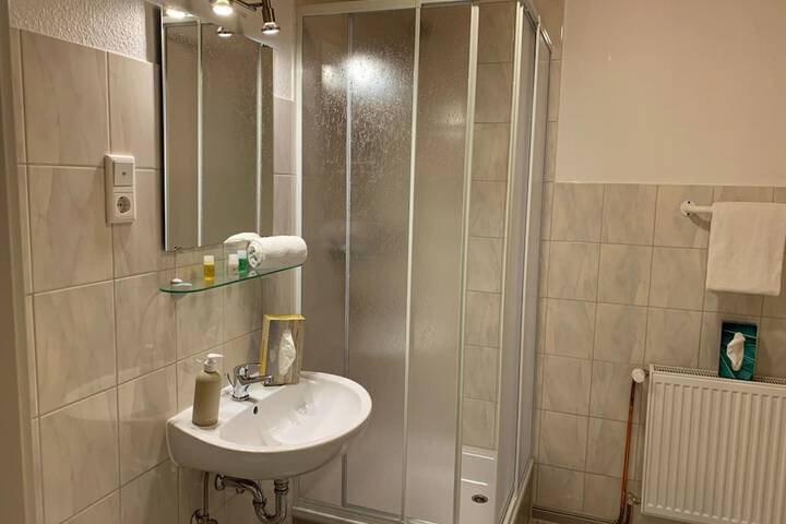 Room 15 of 23
