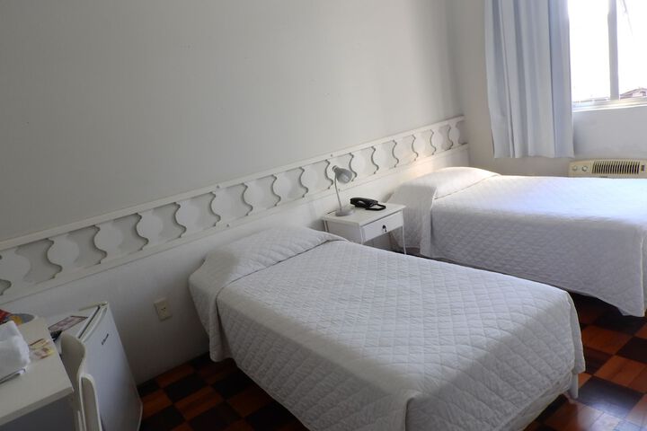 Room 5 of 39