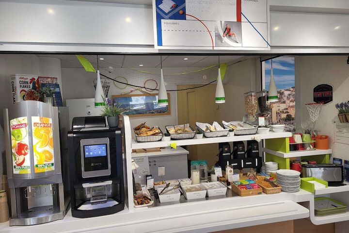 Breakfast area