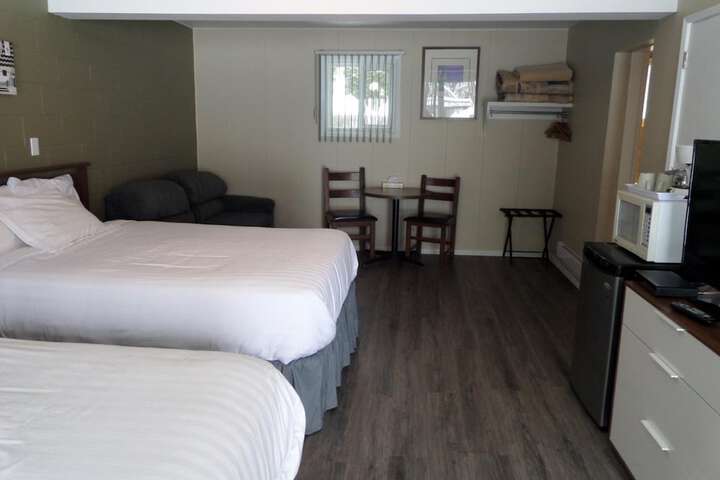 Room 18 of 33