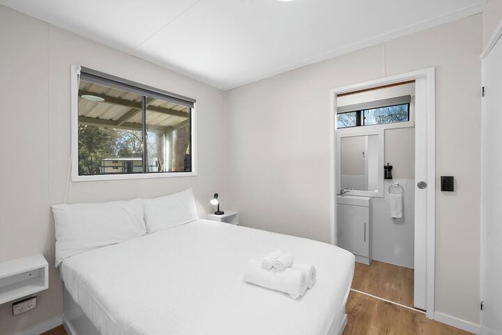 Room 4 of 69