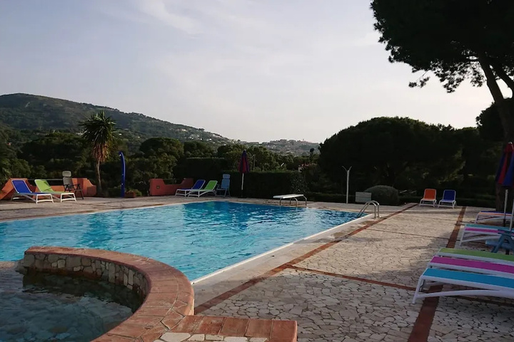 Pools & Facilities